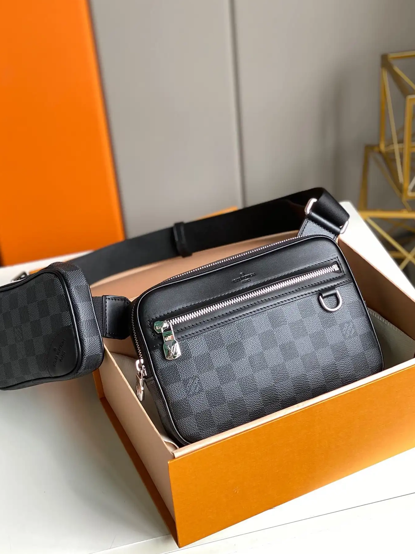 First bags ru reviews LOUIS MESSENGER VUITTON SCOTT 0706
